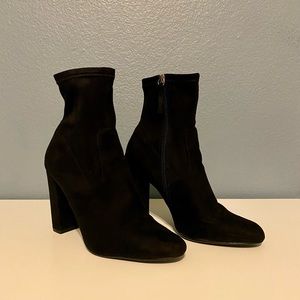 Steve Madden - Edit Suede Boot (Black - Size 9)